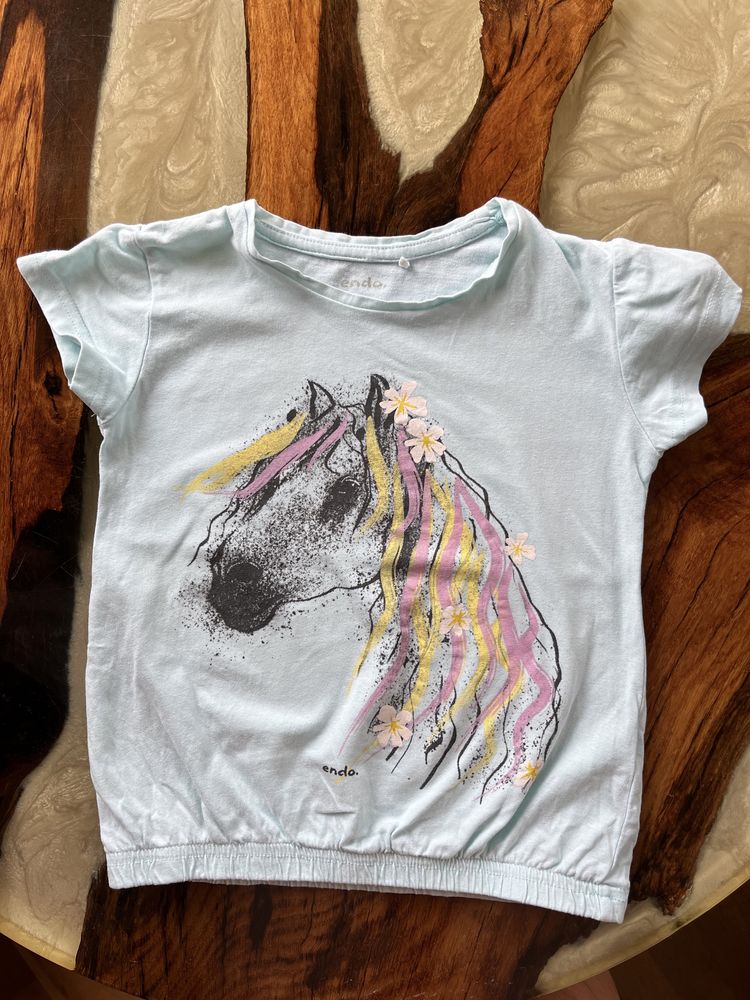Niebieska koszulka z koniem dla dziewczynki Endo, r. 110