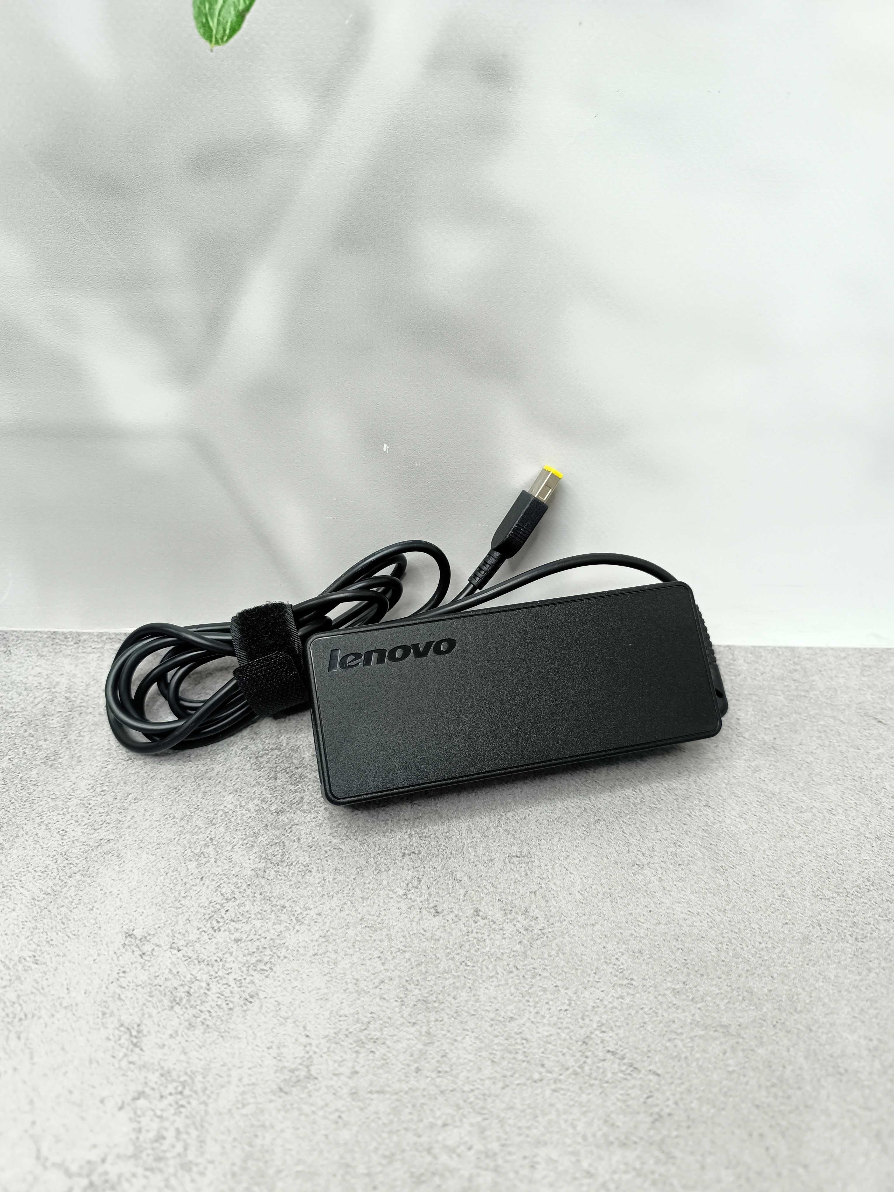Оригінальний блок живлення Lenovo 90W/100-240V / 50-60Hz/20V/4.5A.