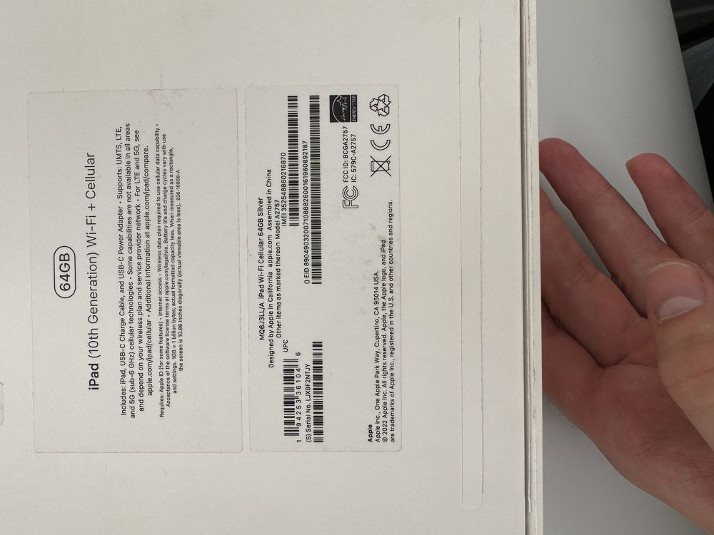 iPad 10th 64GB Silver Wi-Fi + LTE