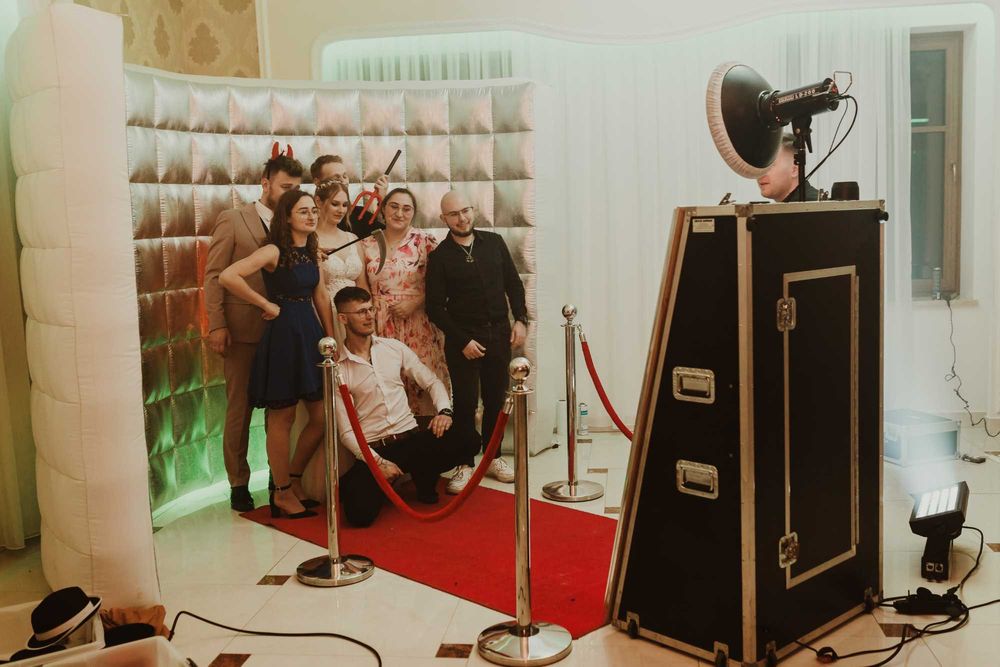 Ciężki dym/ Fotobudka/ 360/ Fotolustro / Fontanny iskier/ Napis Miłość