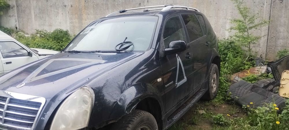 Rexton під ремонт або розборку