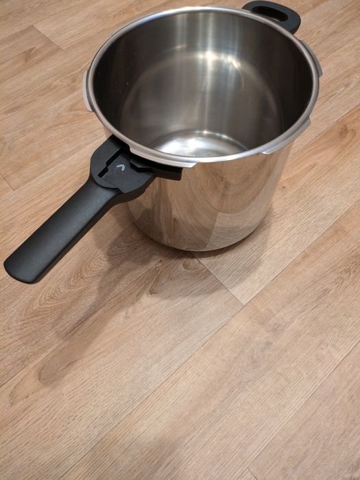 Szybkowar Tefal Neo 8 litrów