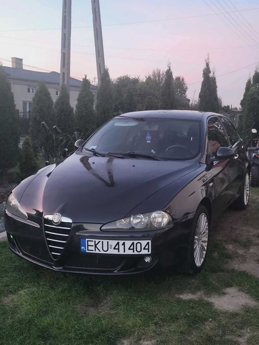 Alfa Romeo 147 1.6 twins park