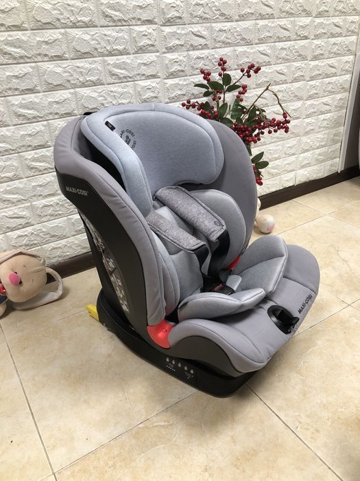 Автокрісло MAXI-COSI Titan  Група 1/2/3 (9-36 кг) максі косі