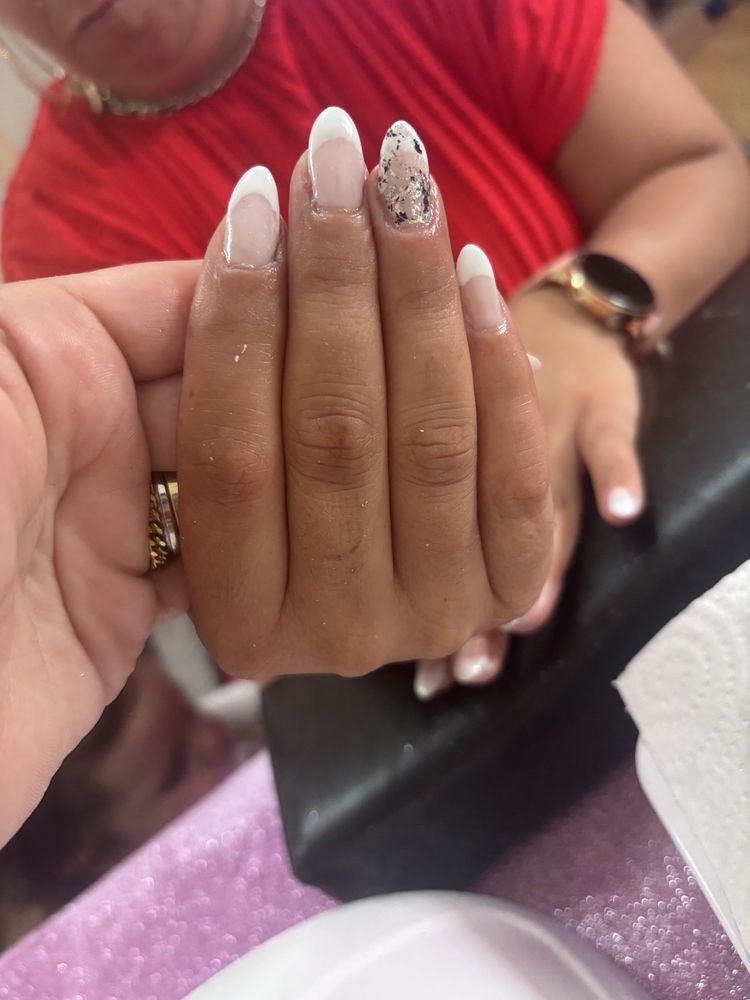 Unhas de gel ,gelinho e pestanas