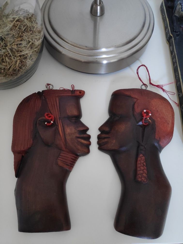 Várias peças decorativas