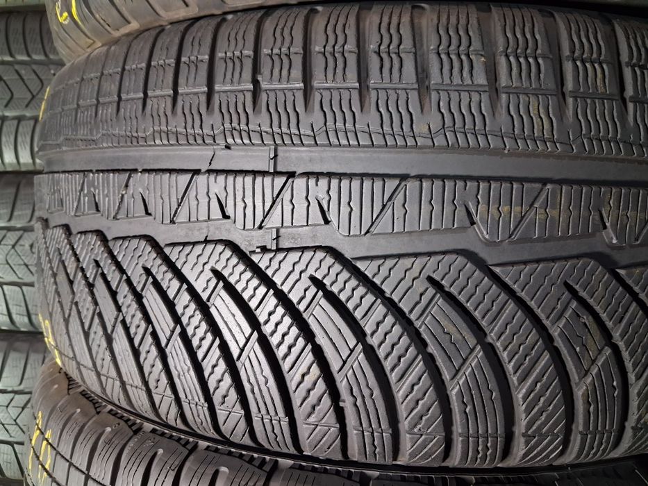 245/45 R18 Michelin Pilot Alpin 4 Комлект шини зима