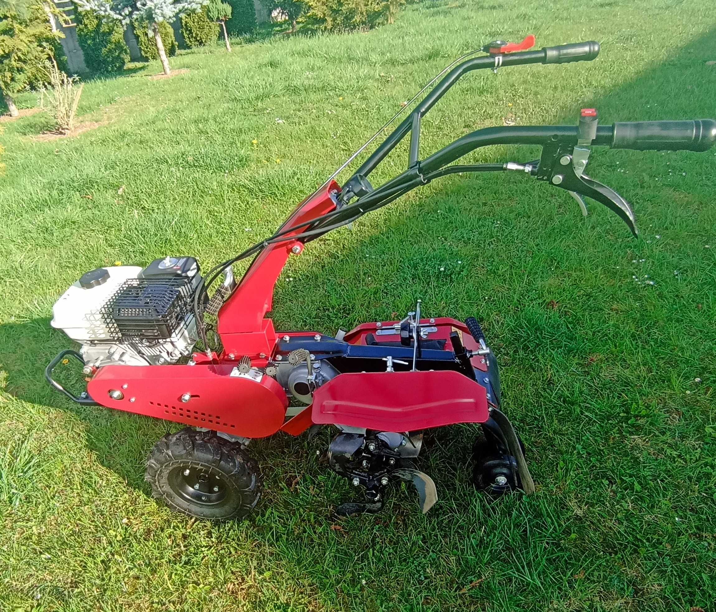 Glebogryzarka WMX650 - ciągnik jednoosiowy