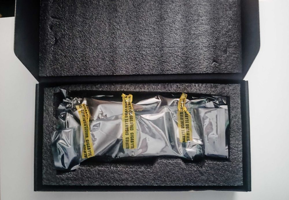 Vendo Placa Gráfica NVIDIA Gigabyte Eagle GEFORCE  RTX 4060