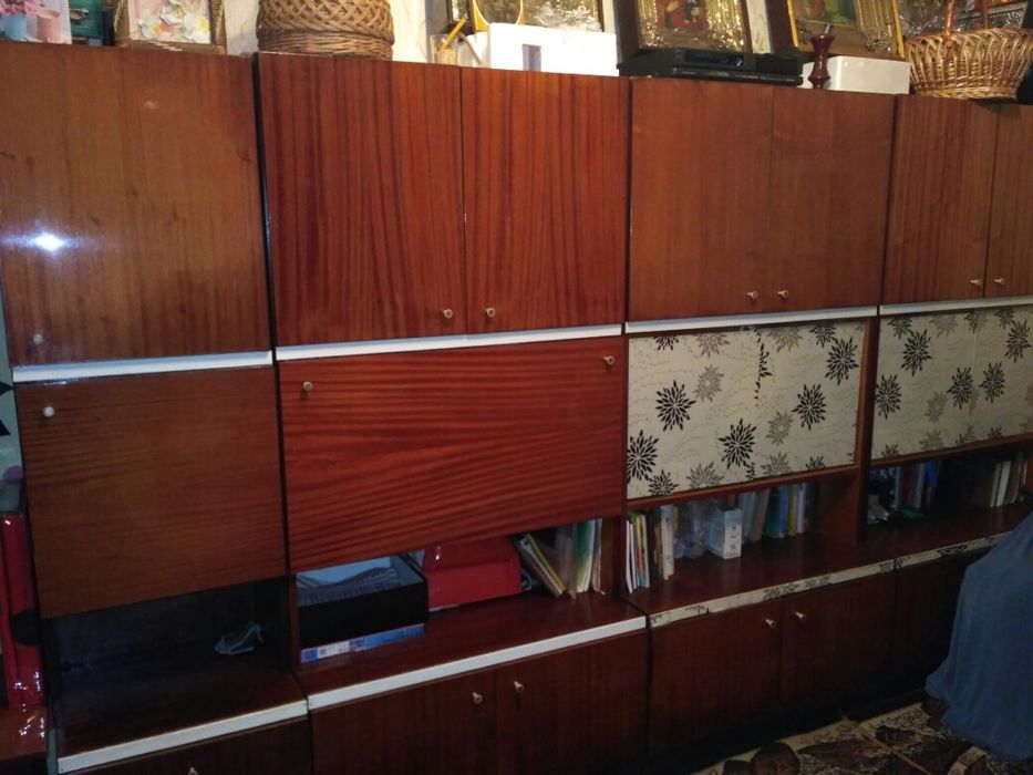 Продам  срочно стенку