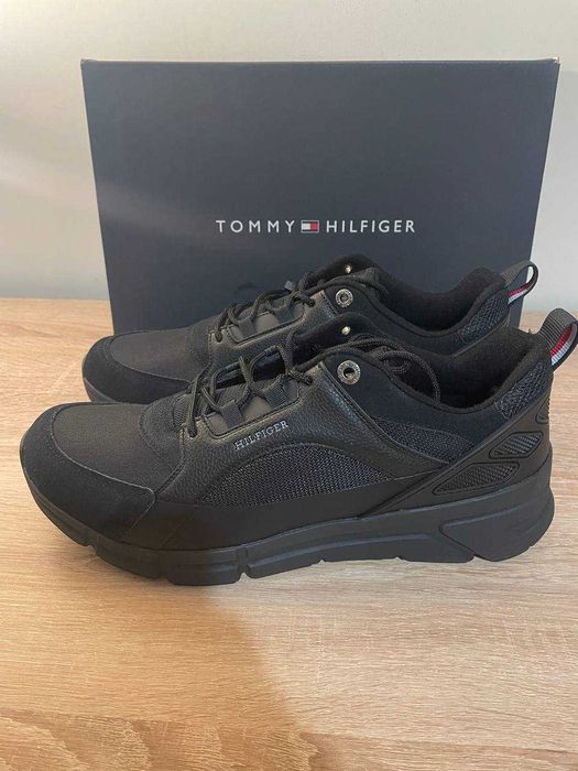 Кросівки Tommy Hilfiger оригінал чорні 45 розмір