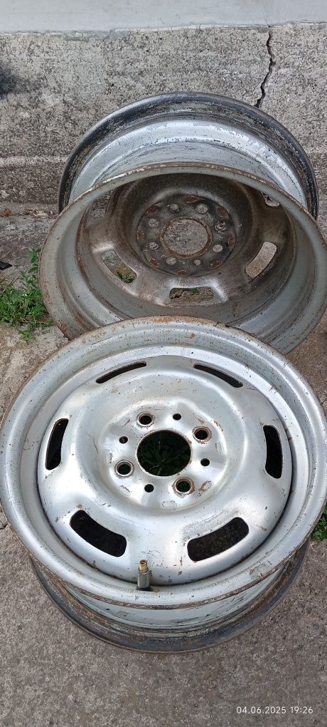 Диски колёсные железные R13