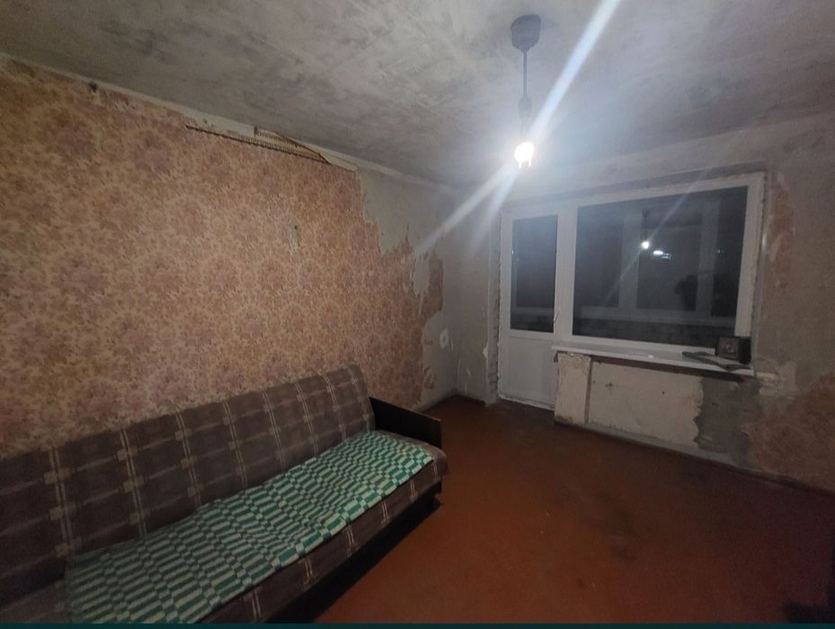 Продам квартиру в солоницевке (п.Пересечное)