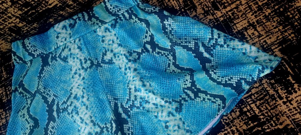 Nowe spodenki szorty 40 L Boohoo
Stan Nowe
Kolory intensywne 
Rozmiar