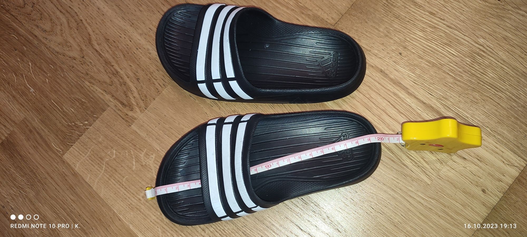 Klapki Adidas rozm. K12 - długość 19,8 cm