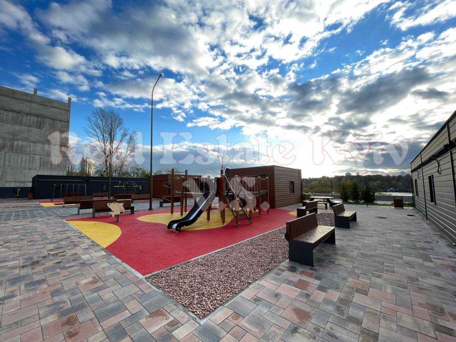 Продаж 2к квартири, ЖК "Русанівська Гавань", вул. Маланюка Євгенія 101