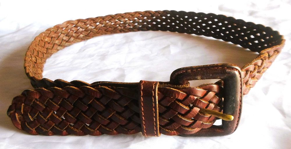 Vendo cintos de couro