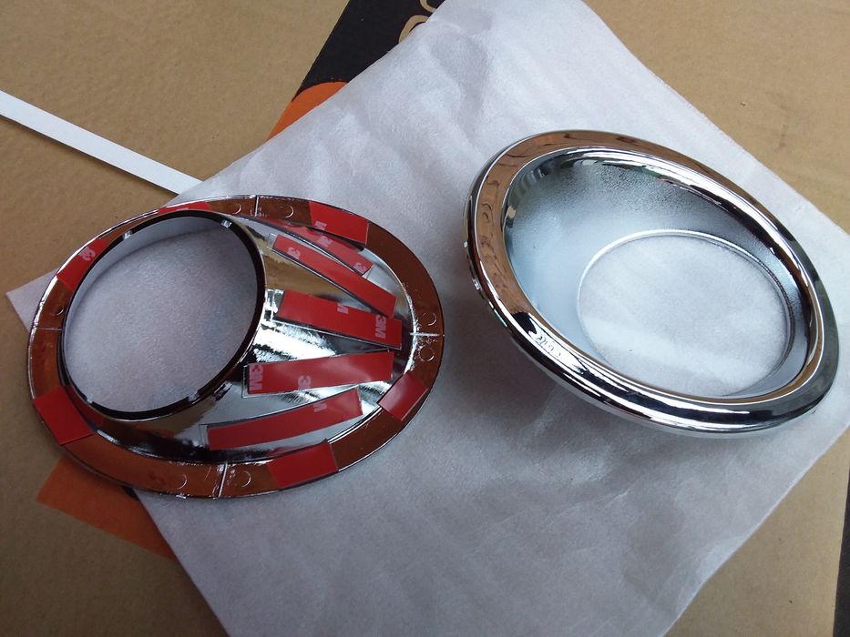 Honda CR-V 3   4  Противотуманные фары, хром. Пороги.