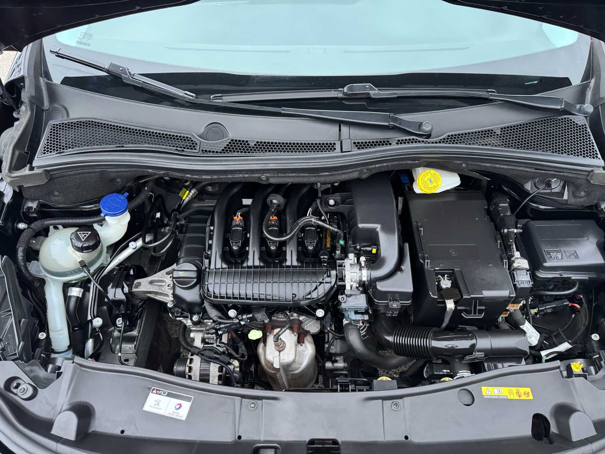 Peugeot 2008 1.2 PureTech Signature