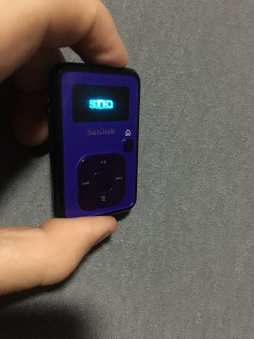 Продам плеер sandisk