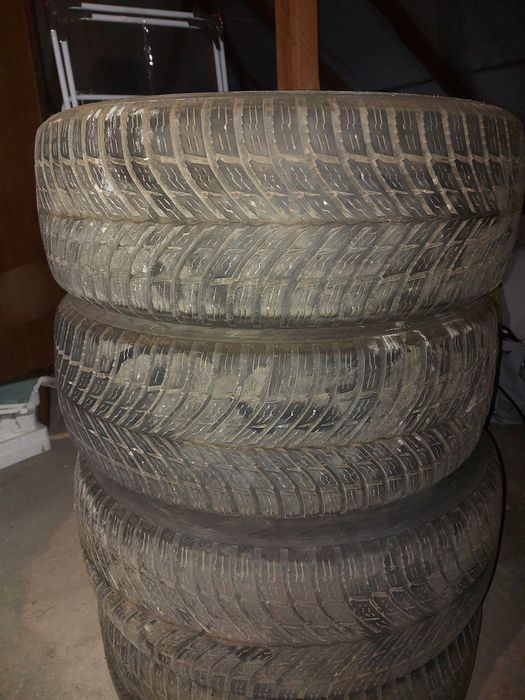 Opony całosezonowe 215/55/R17