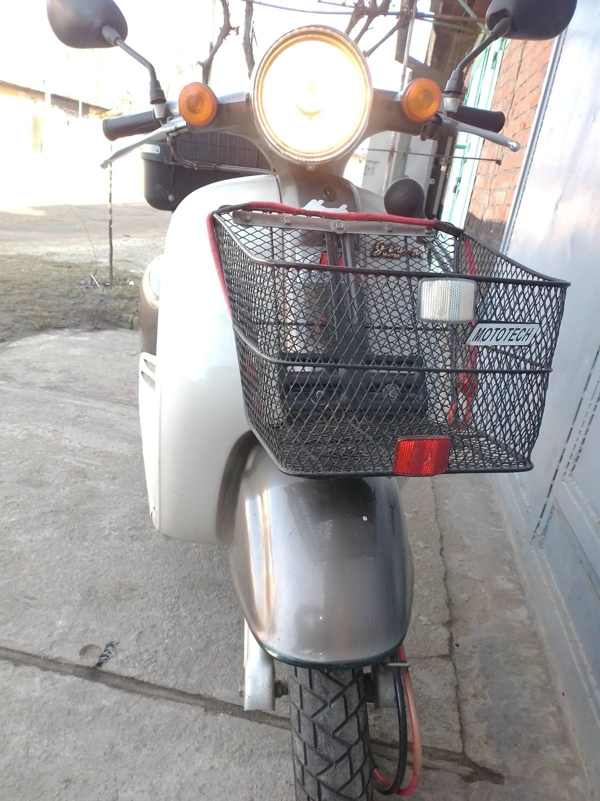Скутер Honda Giorno