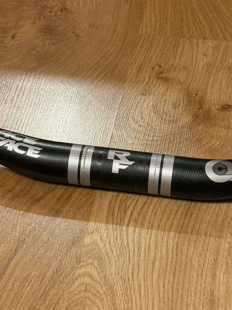 Kierownica Carbon MTB RACE FACE Sixc 760mm