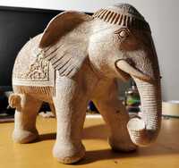 Rzeźba słoń. Figura słonia.