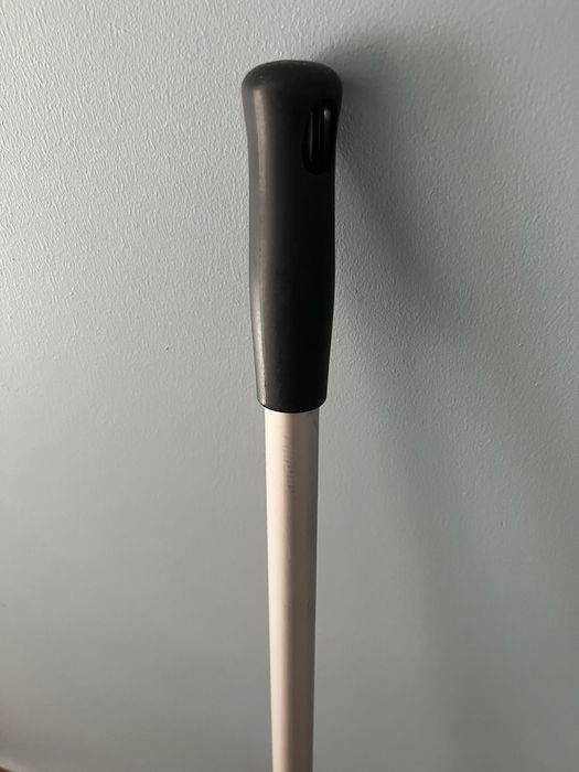 Aspirador vertical Silvercast a bateria