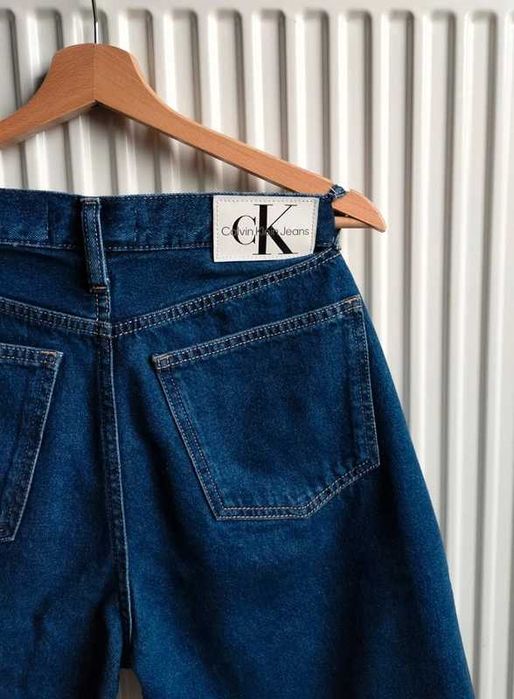Calvin Klein Jeans Authentic Slim Straight spodnie jeansy proste 28