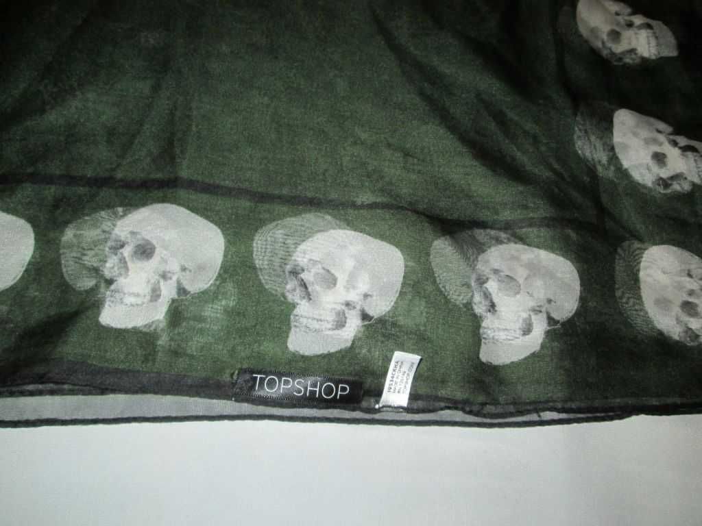 Платок-бандана с черепами TOPSHOP 100х100 см