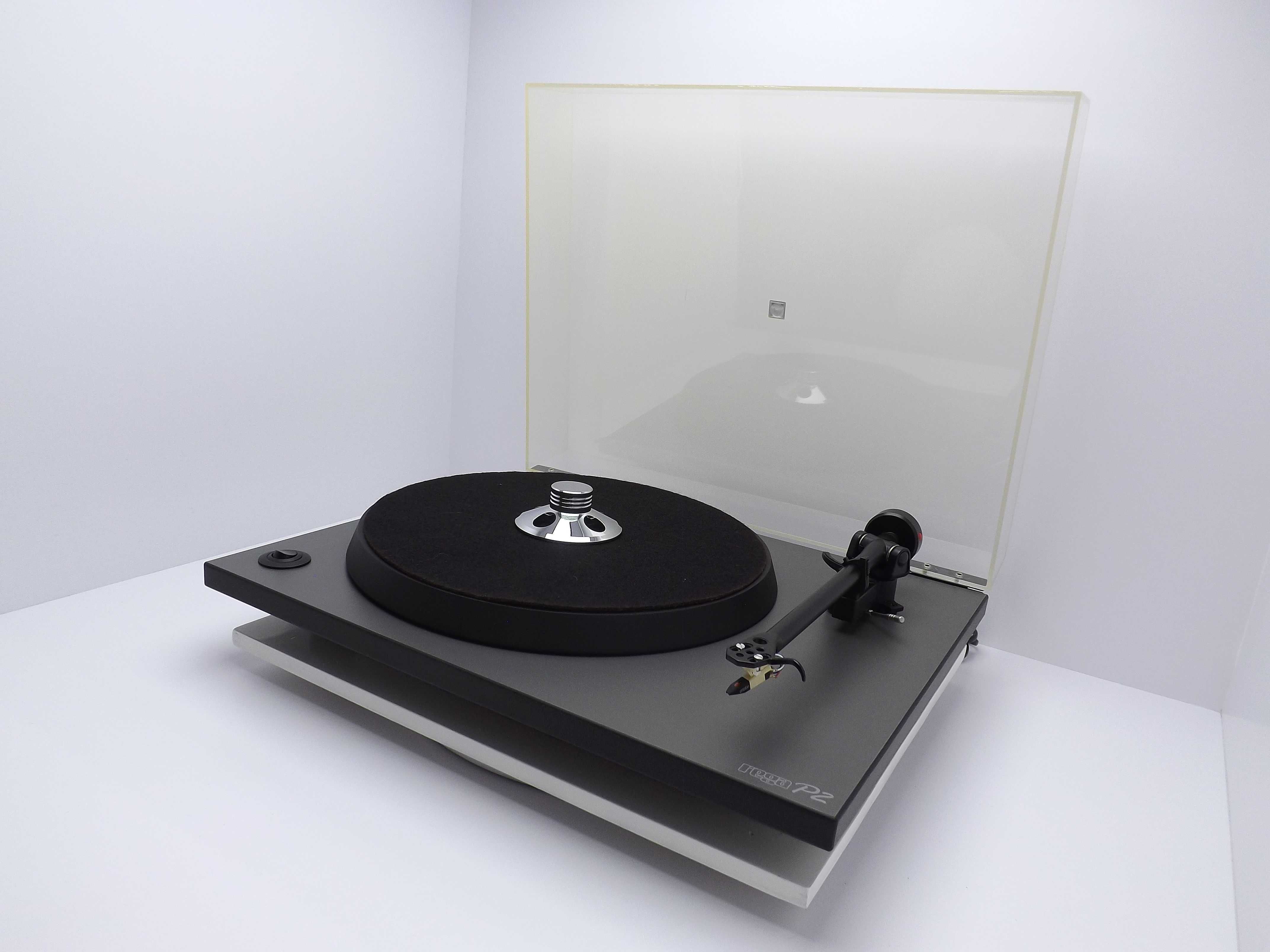 Gramofon REGA Planar P2 oryginalny karton Ortofon