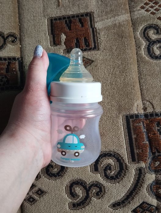 Лактаційні прокладки Пляшка пляшечка поїлка поїльник соска