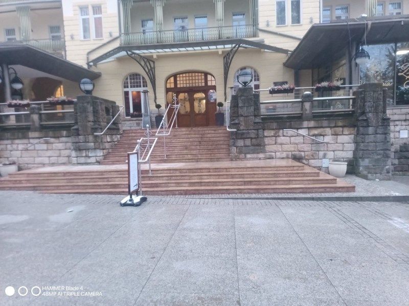 Montaż kamienia schody,  tarasy parapety