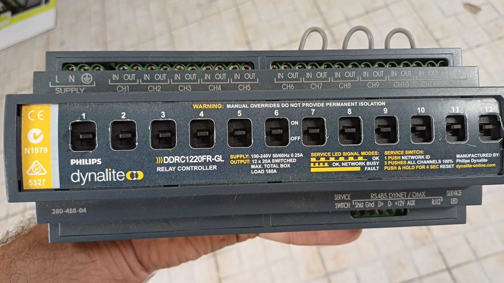 Philips Dynalite DDRC1220FR-GL Controlador de relés para iluminação