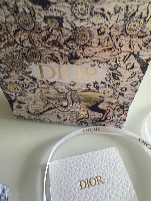 Piekne kolczyki Dior