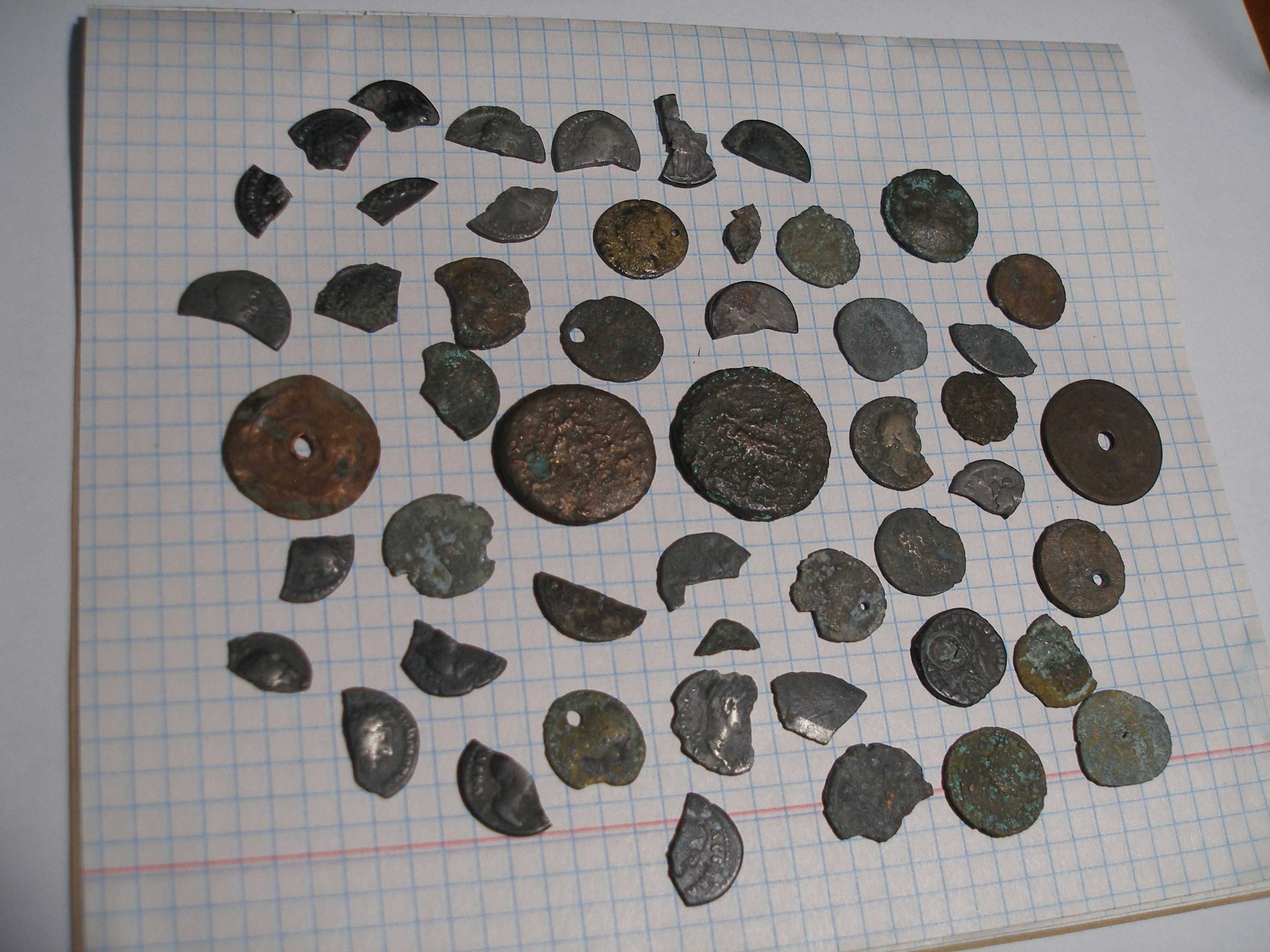 Римські монети з втратами.уламки лімесних денаріїв. Срібло Бронза