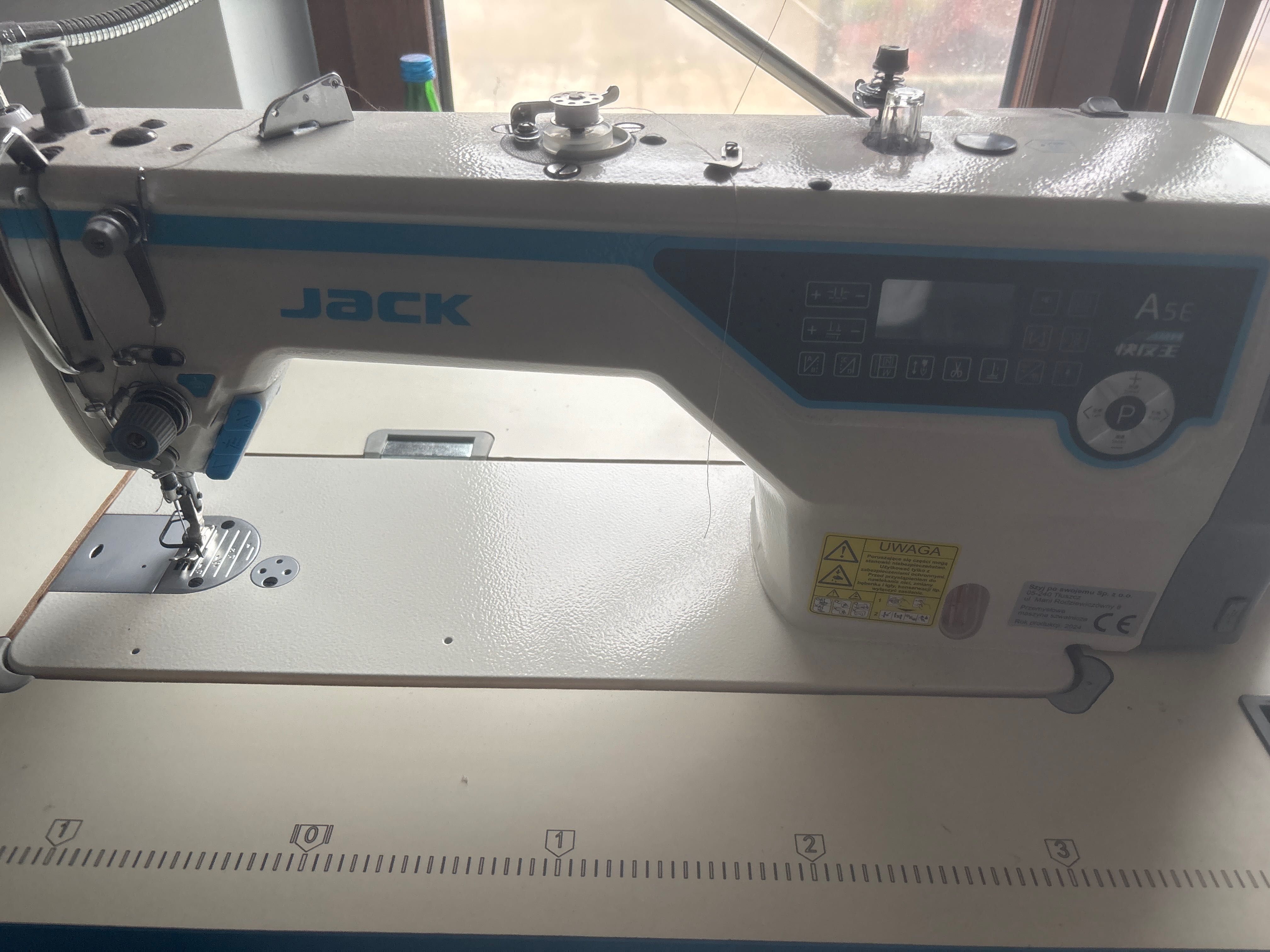 Maszyna do szycia Jack  A5E