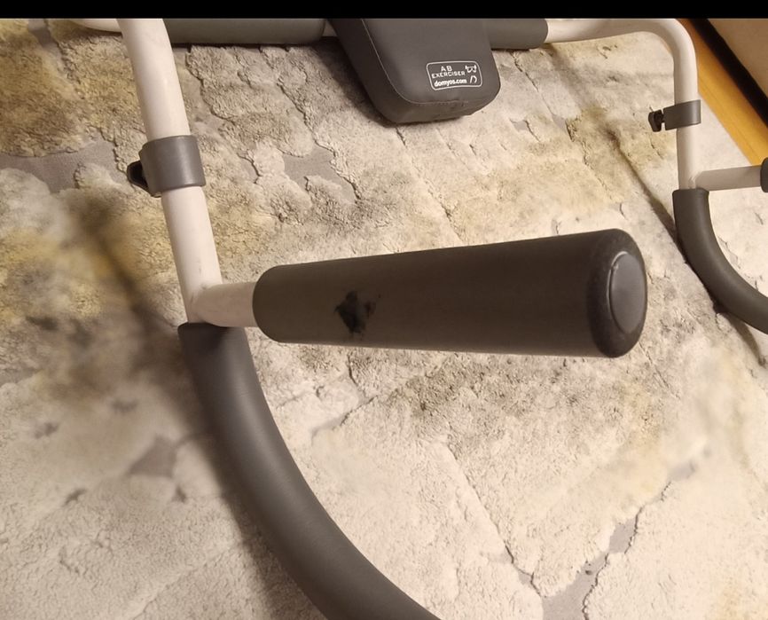 Abdominais marca "Domyos"