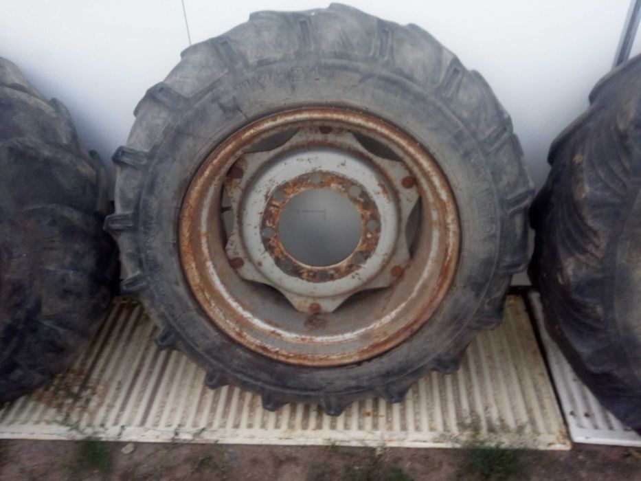 Koło koła Deutz John Deere 11,2r24 i 12,4r24 felga felgi international