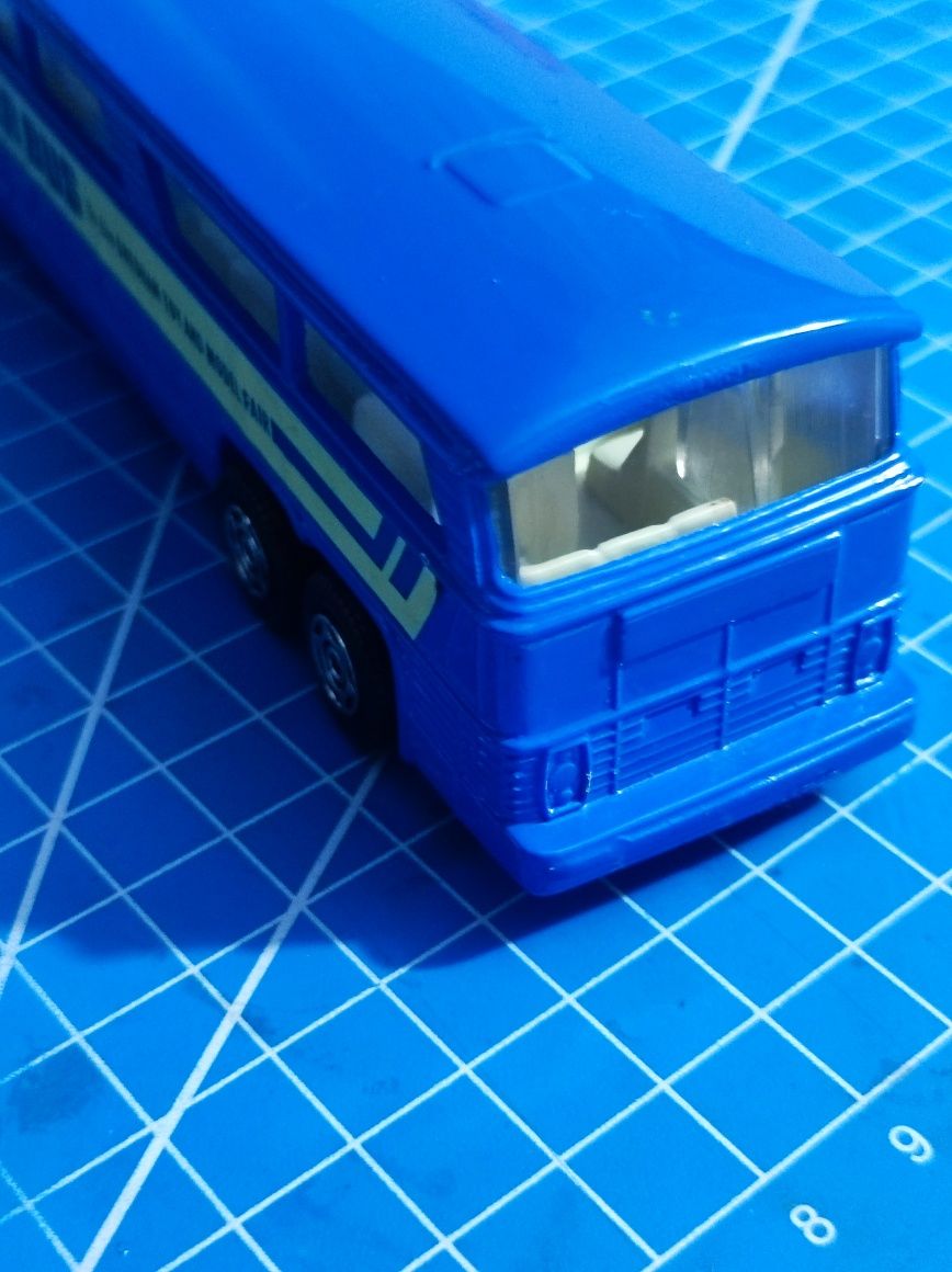 Model Corgi Rover Bus