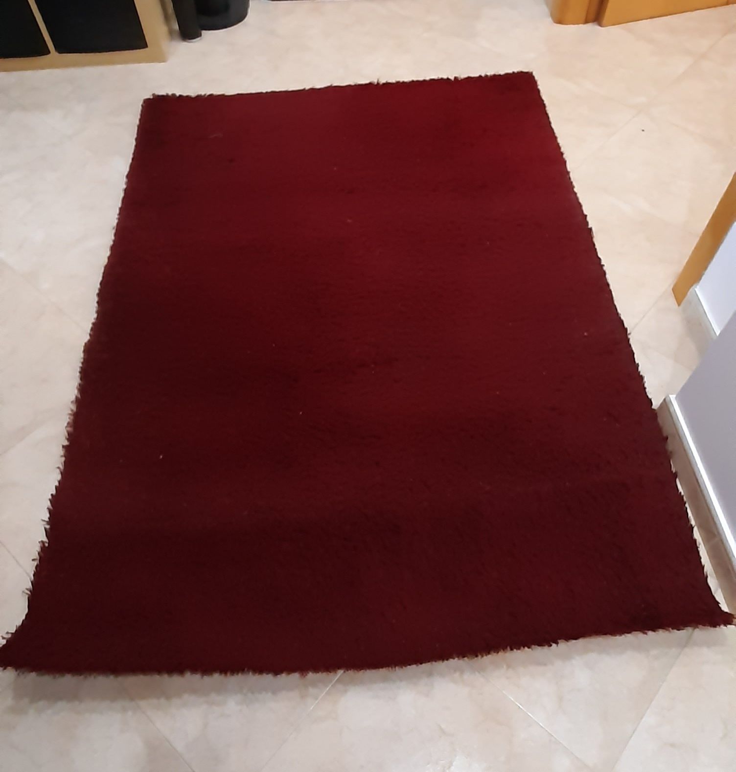 Carpete Ikea de pelo médio vermelho/morango