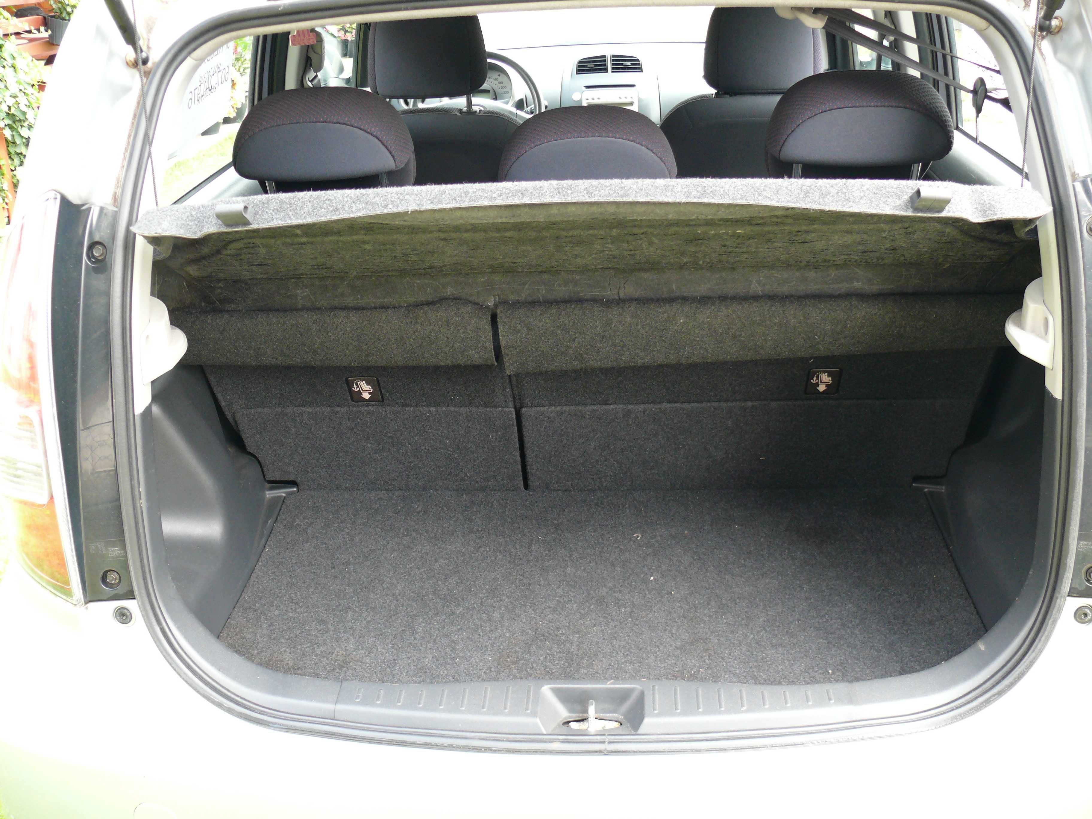 Daihatsu Sirion 1.0