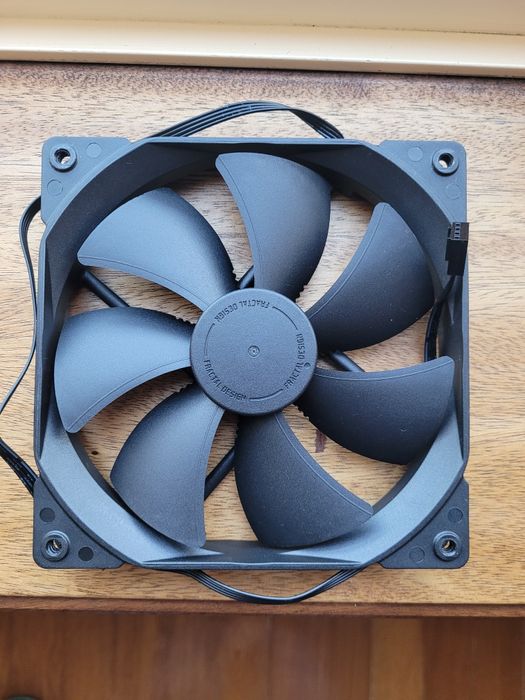 3 ventoinhas Fractal Design Dynamic X2 GP-14 PWM