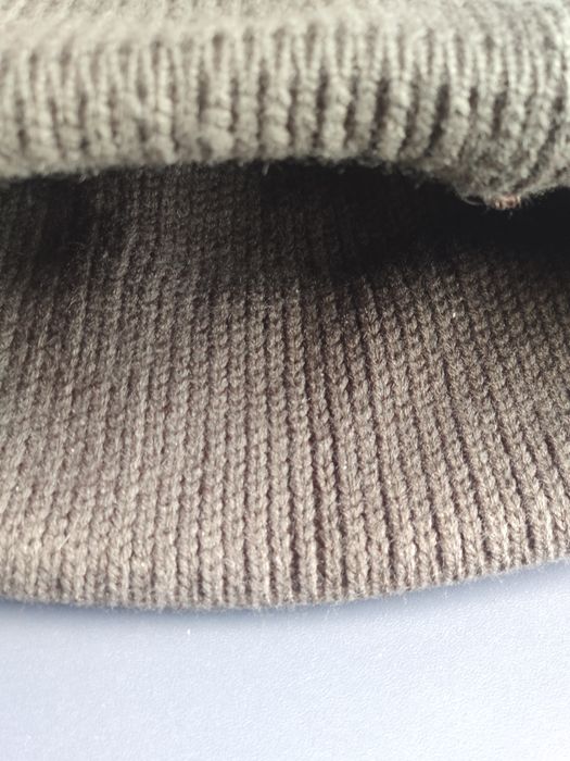 В'язана шапка з відворотом Олива