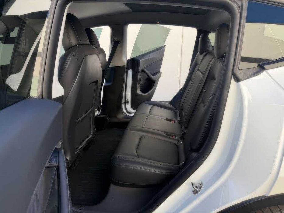 Tesla Model Y Performance      2022