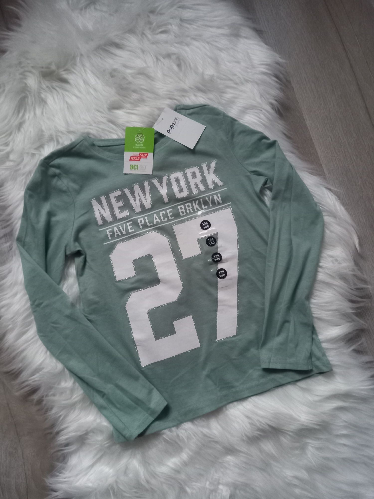 Bluza T-shirt z flugim rękawem New York nowy z metką roz 134-140