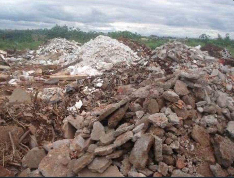 Entulho, servicos de transporte.