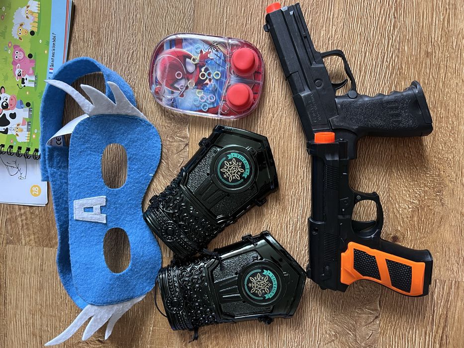 Лот іграшок для хлопчика