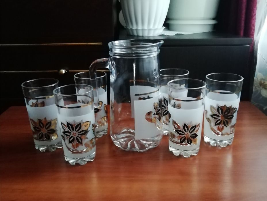 Винтаж набор кувшин и стаканы